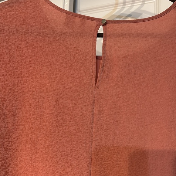 Cato size small women’s tunic salmon color button tab for sleeves pocket - Picture 5 of 6